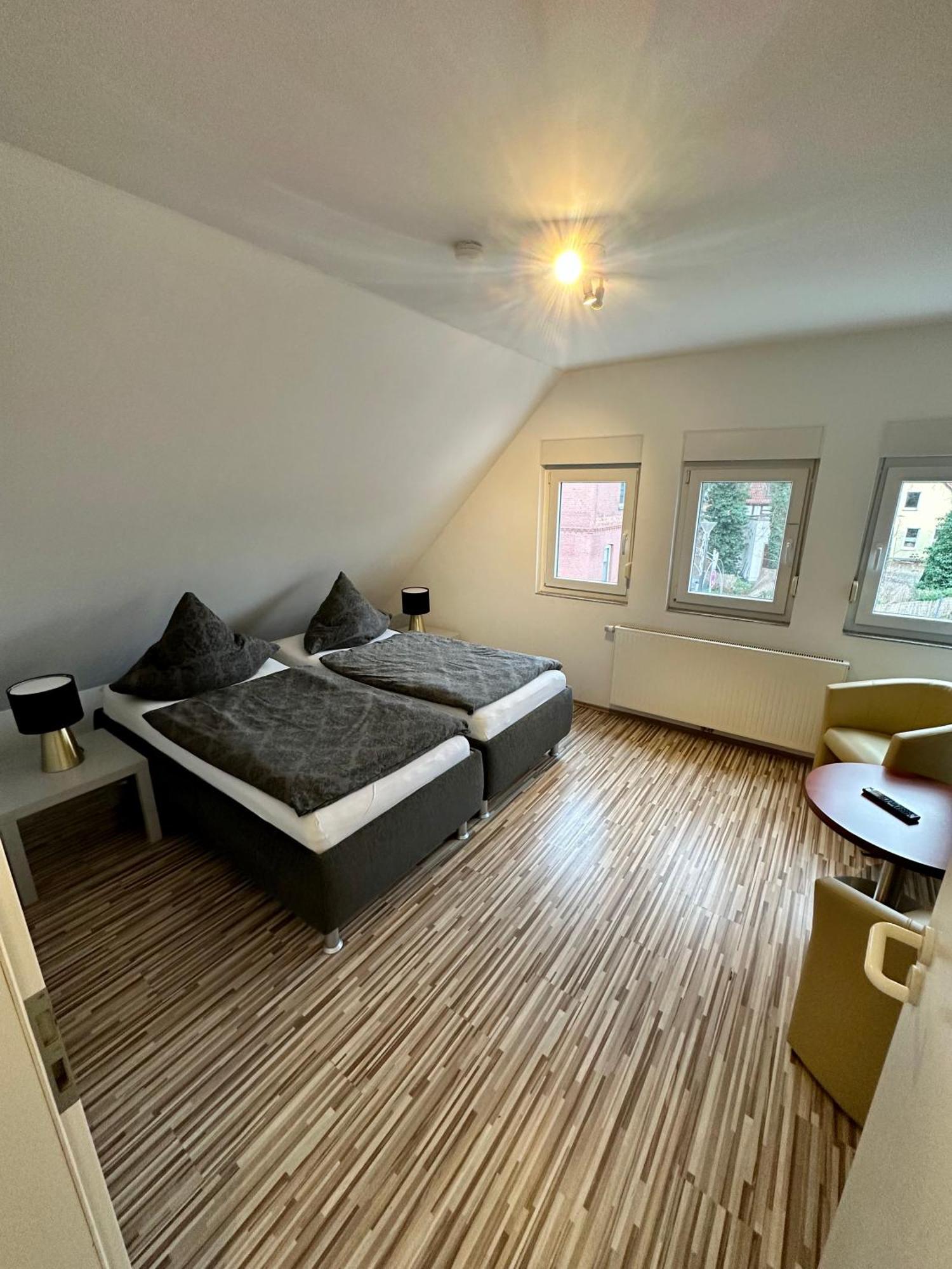 Zwei Ferienwohnungen Anker Max 5 Personen & Leuchtturm Max 4 Personen, Direkt In Steinhude Scheunenviertel, Balkon, Wlan , Privater Parkplatz, Wallbox Екстер'єр фото