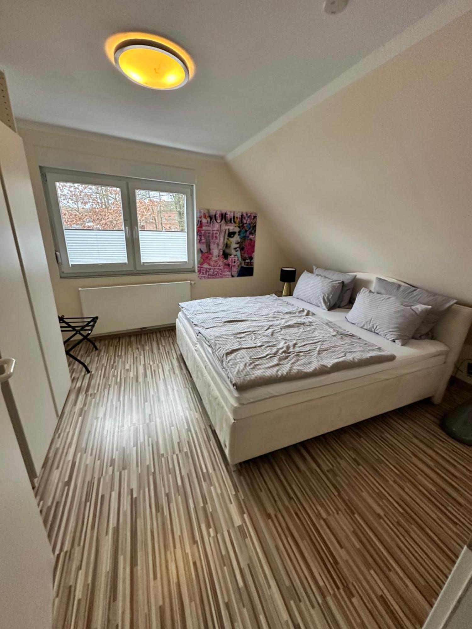 Zwei Ferienwohnungen Anker Max 5 Personen & Leuchtturm Max 4 Personen, Direkt In Steinhude Scheunenviertel, Balkon, Wlan , Privater Parkplatz, Wallbox Екстер'єр фото