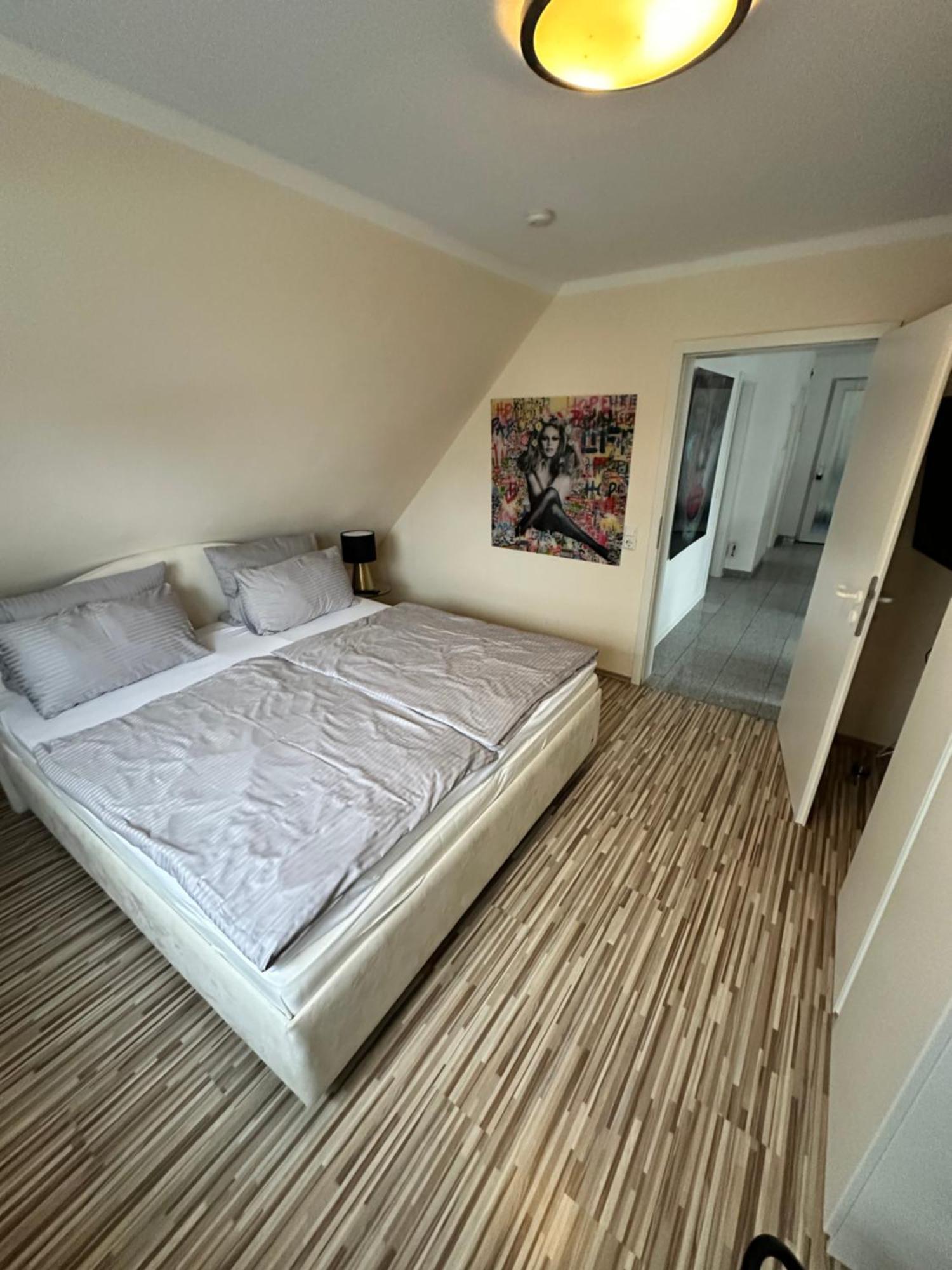 Zwei Ferienwohnungen Anker Max 5 Personen & Leuchtturm Max 4 Personen, Direkt In Steinhude Scheunenviertel, Balkon, Wlan , Privater Parkplatz, Wallbox Екстер'єр фото