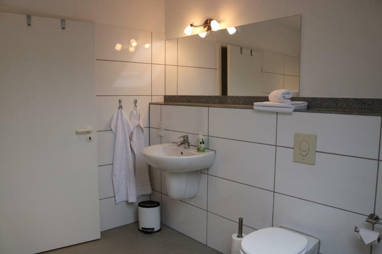 Zwei Ferienwohnungen Anker Max 5 Personen & Leuchtturm Max 4 Personen, Direkt In Steinhude Scheunenviertel, Balkon, Wlan , Privater Parkplatz, Wallbox Екстер'єр фото