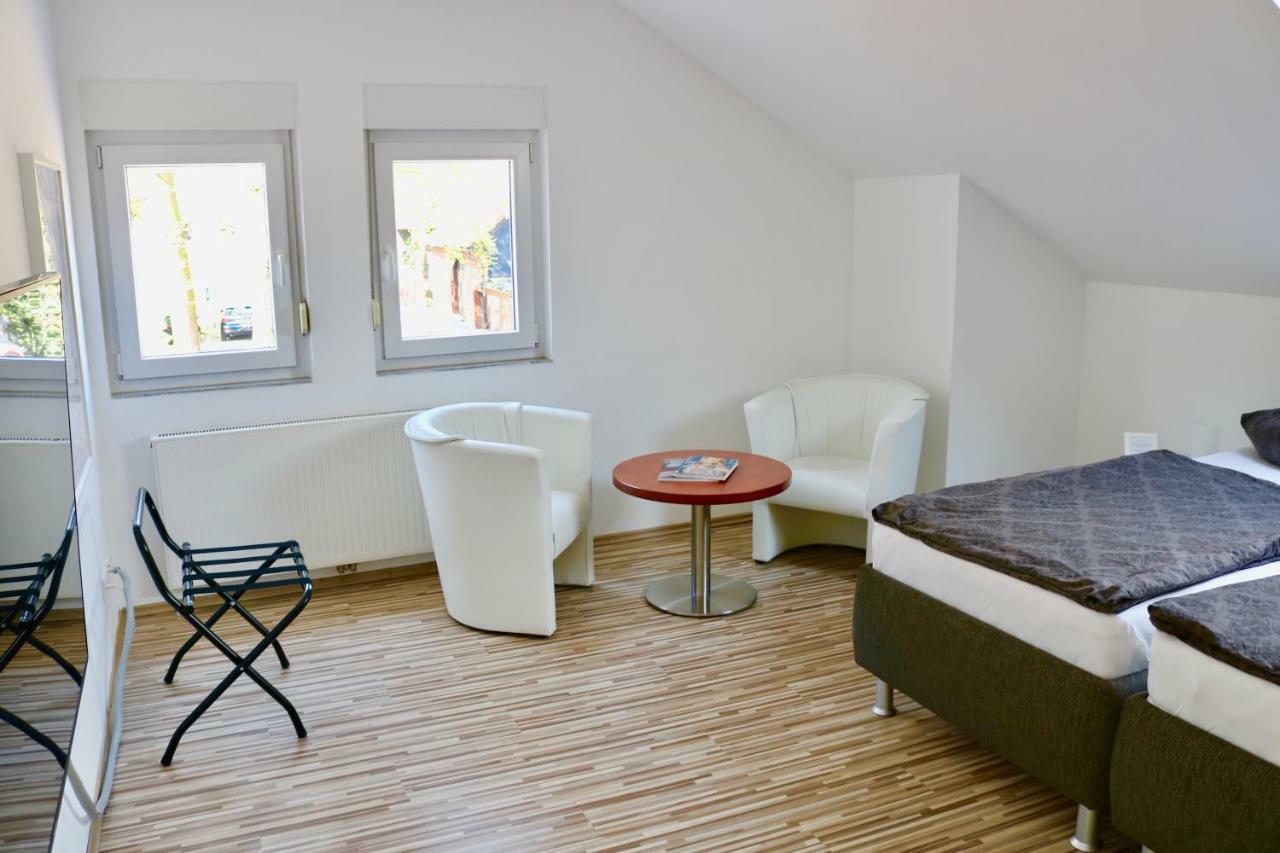 Zwei Ferienwohnungen Anker Max 5 Personen & Leuchtturm Max 4 Personen, Direkt In Steinhude Scheunenviertel, Balkon, Wlan , Privater Parkplatz, Wallbox Екстер'єр фото